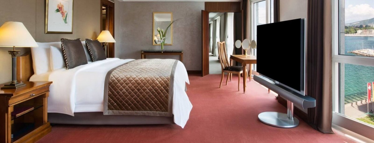 royal-penthouse-suite-imperial-bedroom