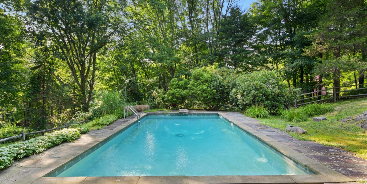 280-salem-road-moby-21