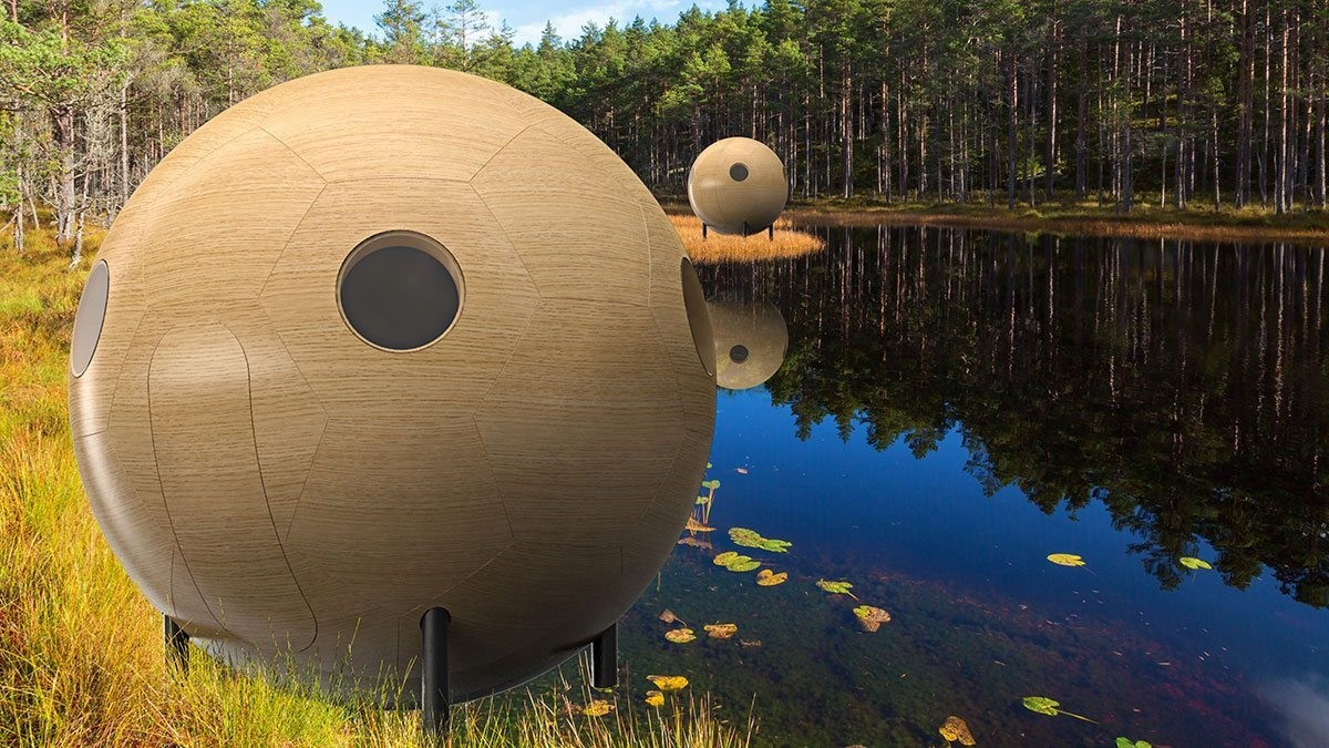 Una casa 'low-cost' que parece un balón de fútbol para vivir en el patio de los padres