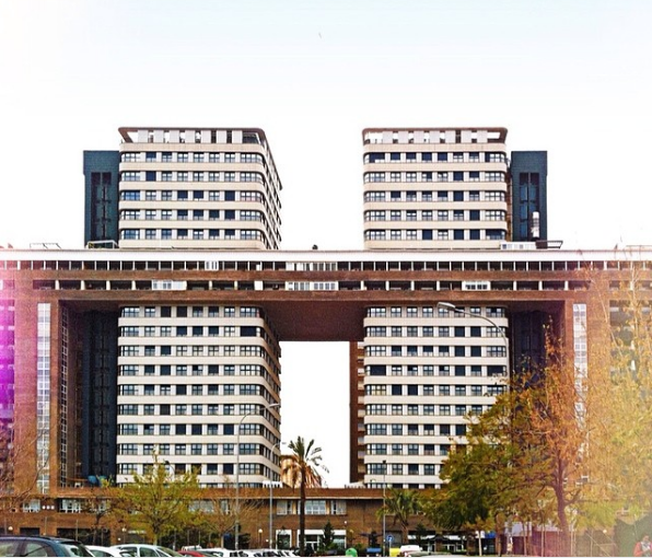 El ABC de la arquitectura: edificios con forma de letras