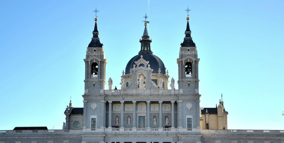 La Iglesia invierte en inmobiliario: destina 357 millones al ladrillo español desde 2012