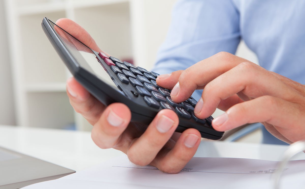 Qué impuestos tienen que pagar los mayores de 65 años que vendan su casa