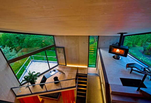 És al vessant d'una muntanya / Brauning Architekt