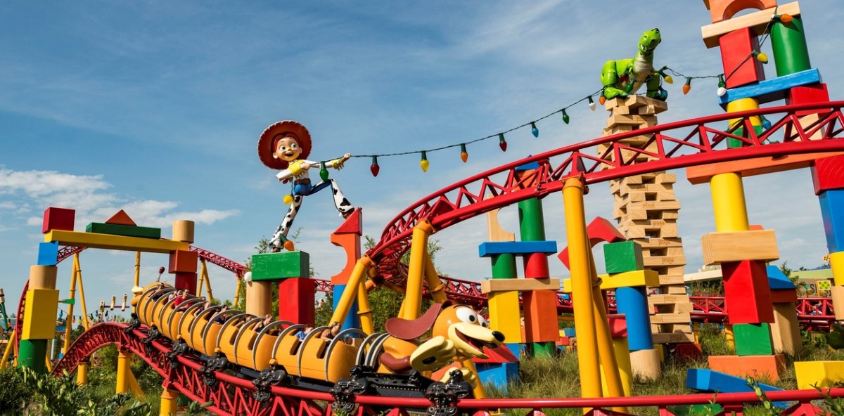 El perro de Woody da nombre a la atracción: "Slinky Dog Dash"