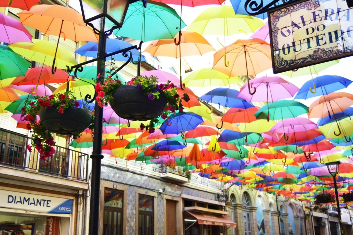 A la sombra de los paraguas