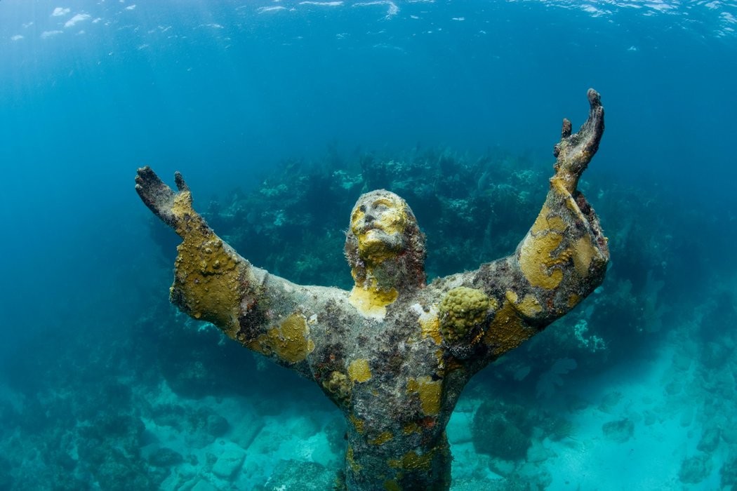 cristo-abismo-cayo-largo