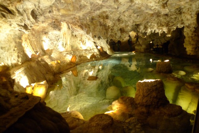 Interior da Gruta de las Maravillas Interior da Gruta de las Maravillas / flickr.com/photos/bonus1up/6950763652