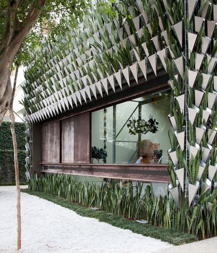 Las plantas cambian la estética del edificio