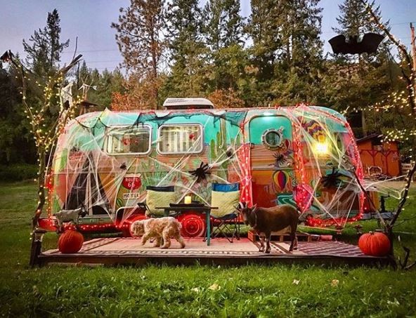 halloween_airstream