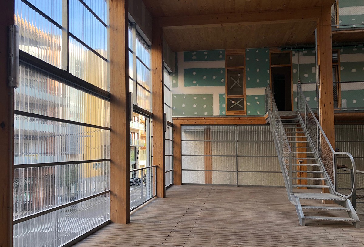 De solar a comuna: así es el primer edificio de covivienda de Barcelona