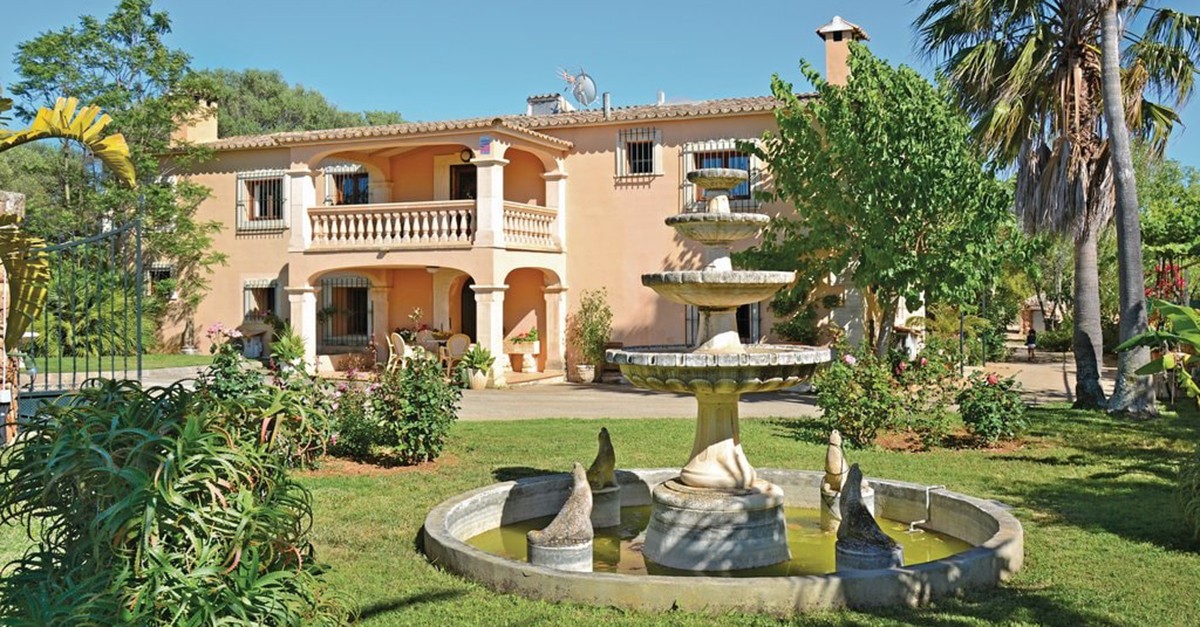 A typical Majorcan 'finca' house