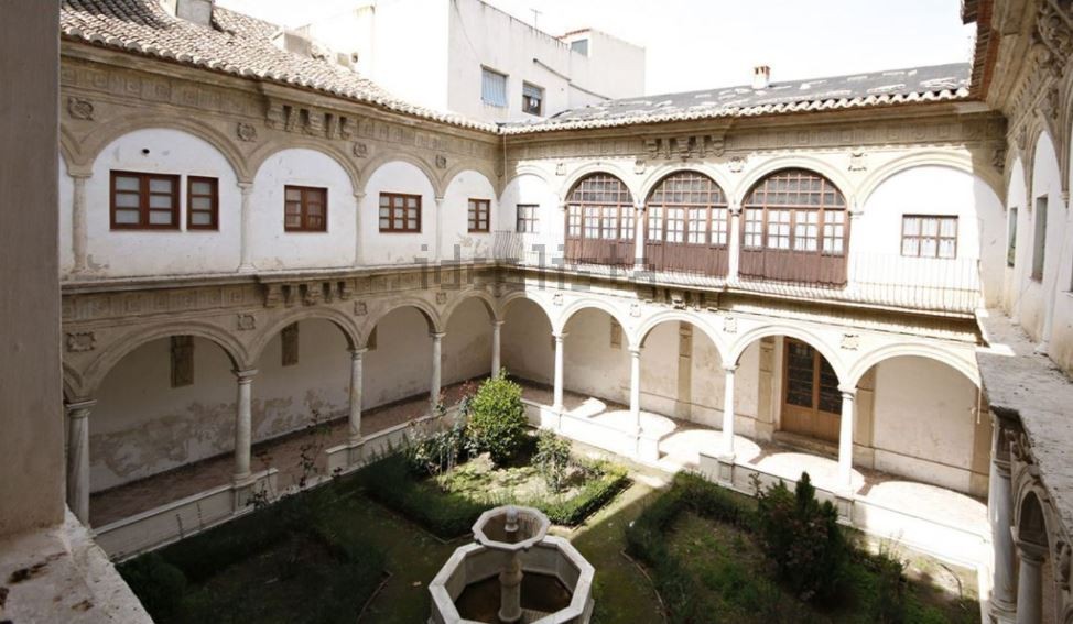 Este espectacular convento granadino del S.XVI declarado monumento histórico está a la venta por 1 millón