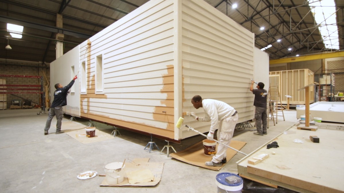 Bienvenido a la fábrica de casas: así se construyen las viviendas prefabricadas