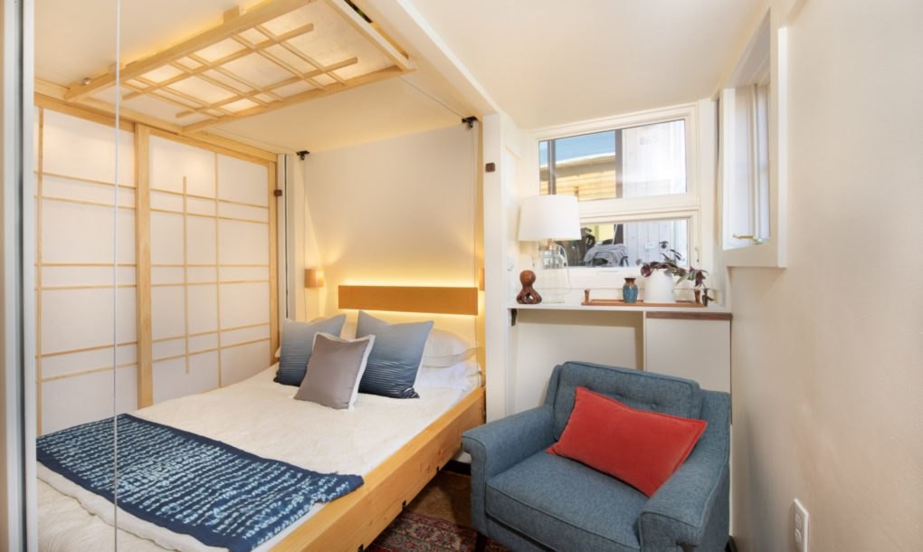 Por 327.000 euros puedes comprar esta acogedora casa-barco