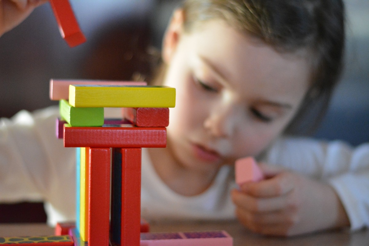 Cómo tener espacios de juegos para tus niños cuando la casa es pequeña