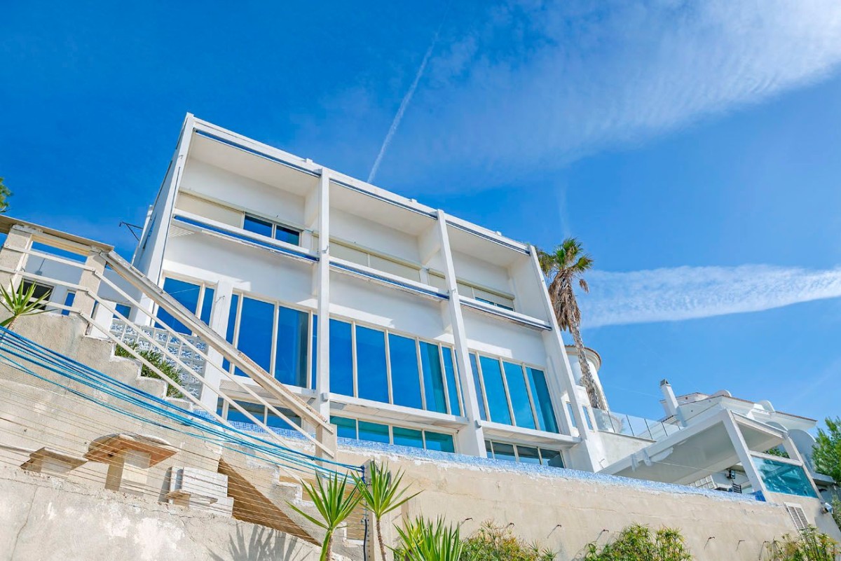 Denne smukke spanske villa er fuld af lys Luksus villa på Mallorca med havudsigt