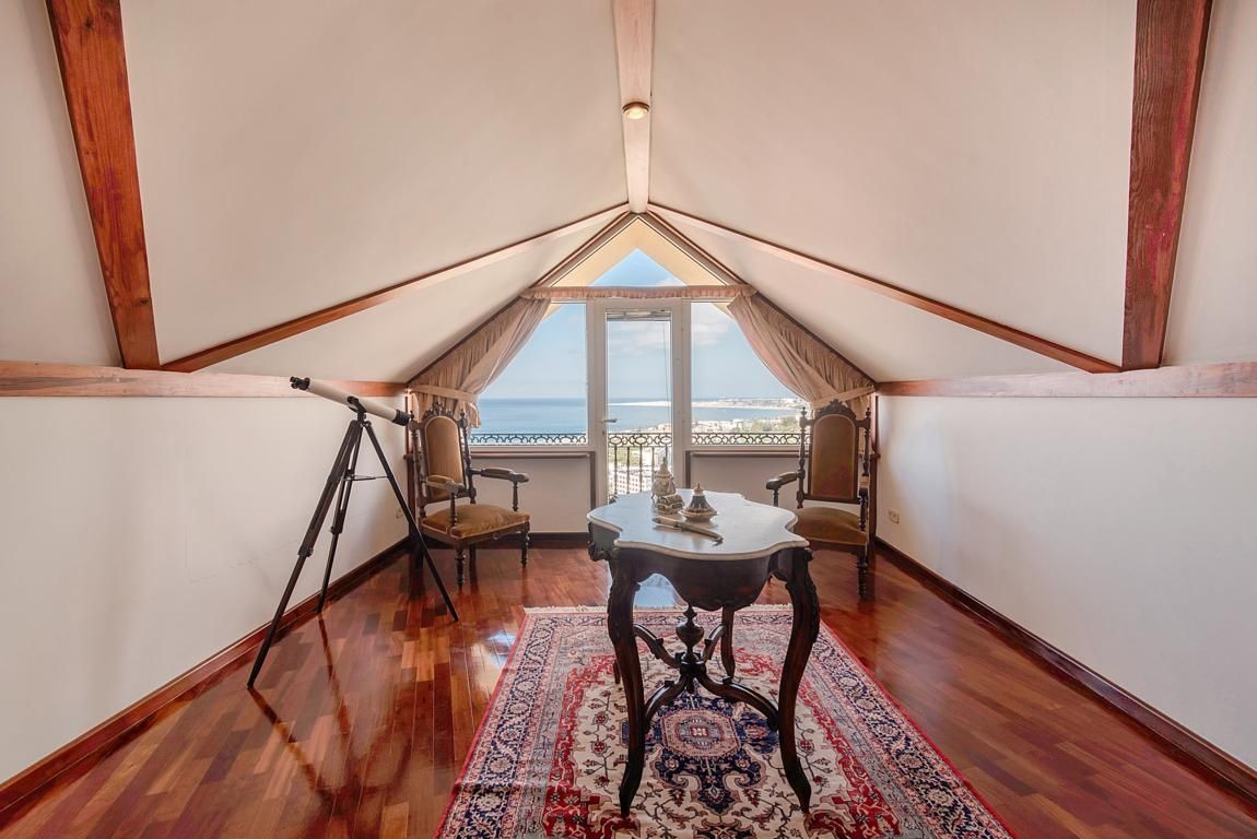 Viewpoint in the attic