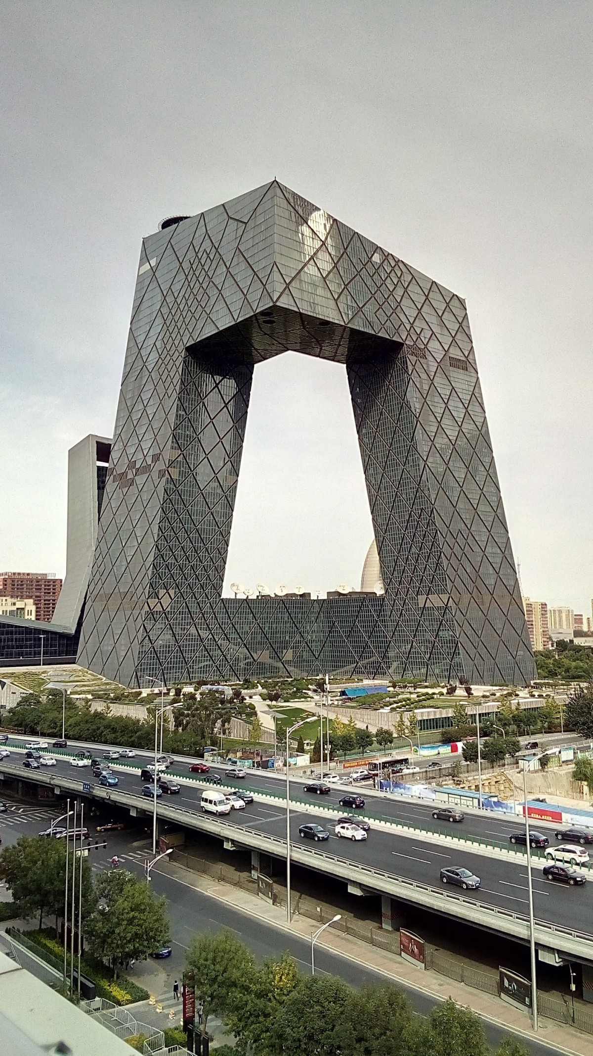Torre CCTV (Pekín) Es la sede de la televisión china