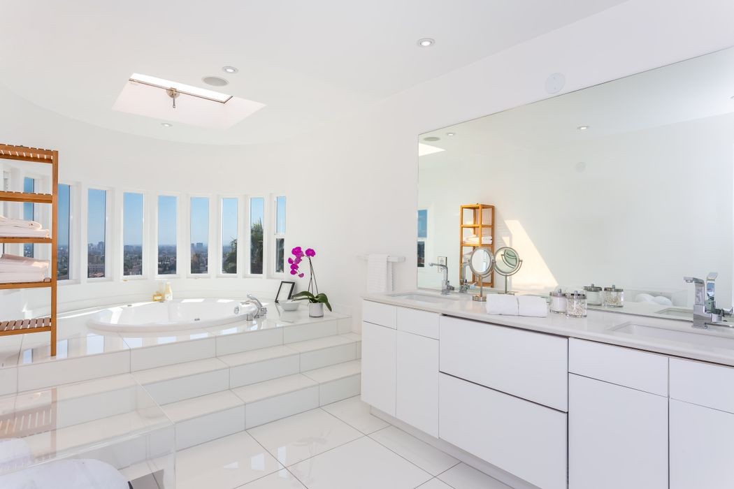 f5d1475d-53c1-2843-8996-f5b52a5ca040_1050x700