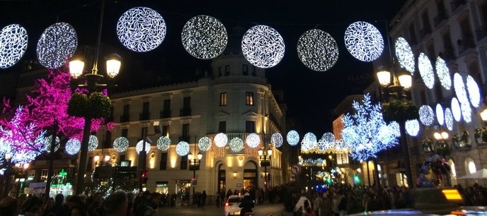 5. Plaza del Carmen en Granada Plaza del Carmen en Granada