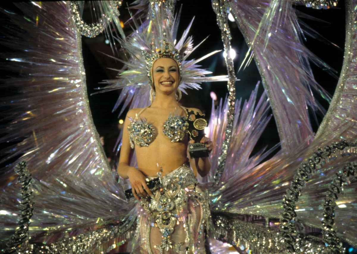 De udenlandske kostumer og konkurrencer er den bedste del af Tenerife karneval / Wikipedia