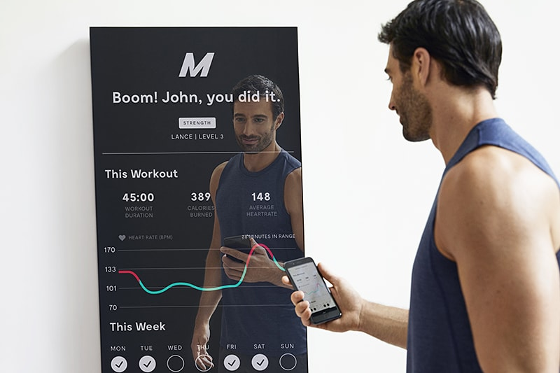 Este espejito mágico quiere ser tu entrenador personal y convertir tu casa en un gimnasio