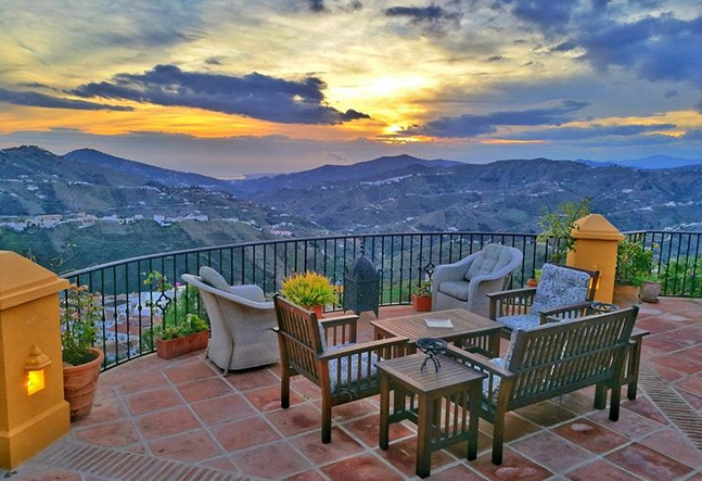 idealista adquiere AvaiBook, software de referencia para la gestión de alquileres turísticos