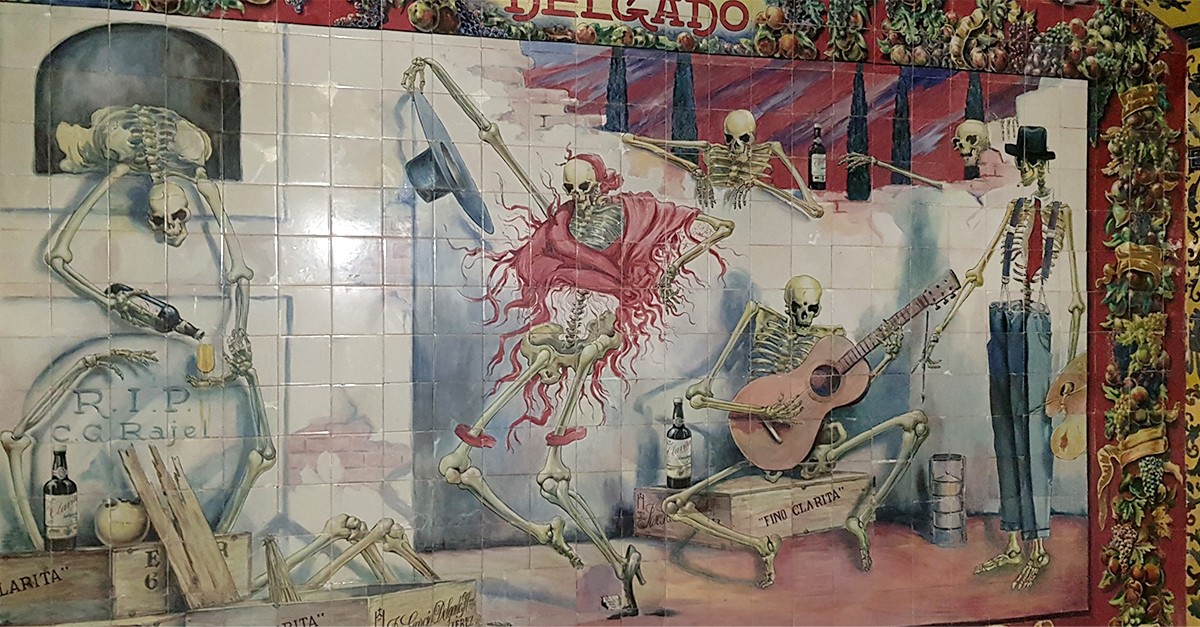 Un local en el centro de Madrid con más de 100 años de historia y tesoros en sus paredes, a la venta en idealista