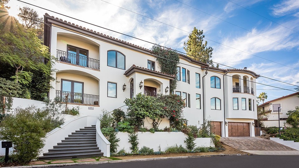 medium_10940-terryview-drive-high-resolution-1