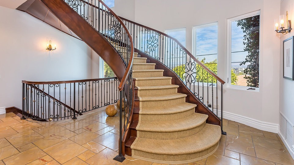 medium_10940-terryview-drive-high-resolution-31