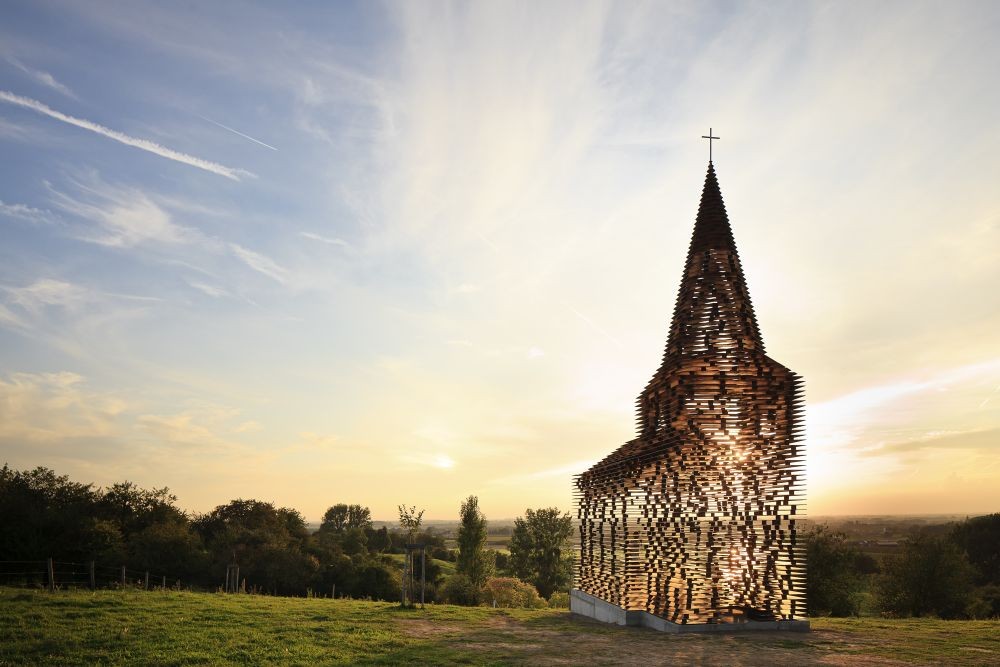 see-through_church