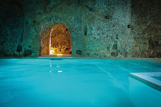 7._domus_civita_cave_pool_italy