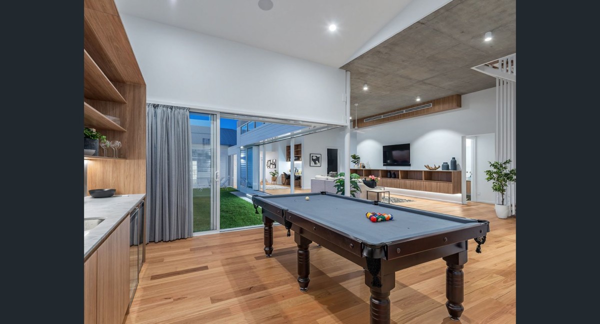 Un billar y otros juegos más