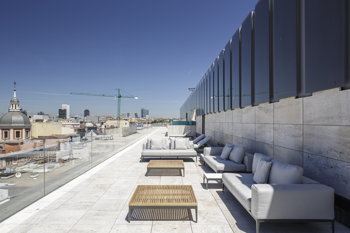 Incluye sillones y zonas de relax