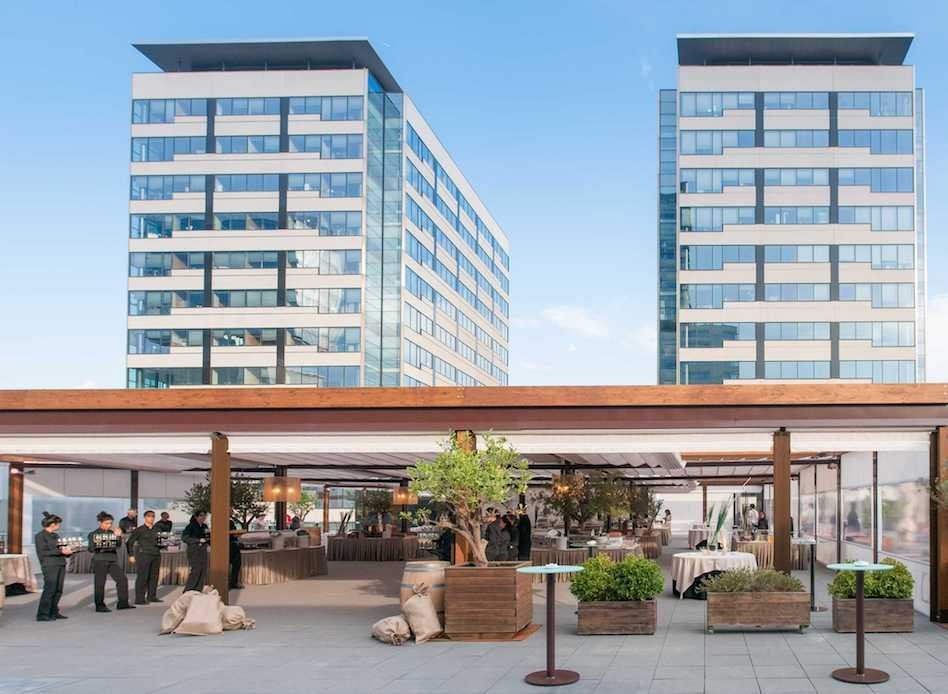 Axa saca al mercado ocho edificios comprados a la Generalitat de Cataluña por 90 millones