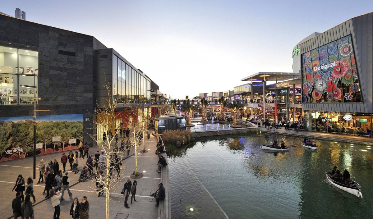 Intu encarga a UBS la venta de sus centros comerciales en España