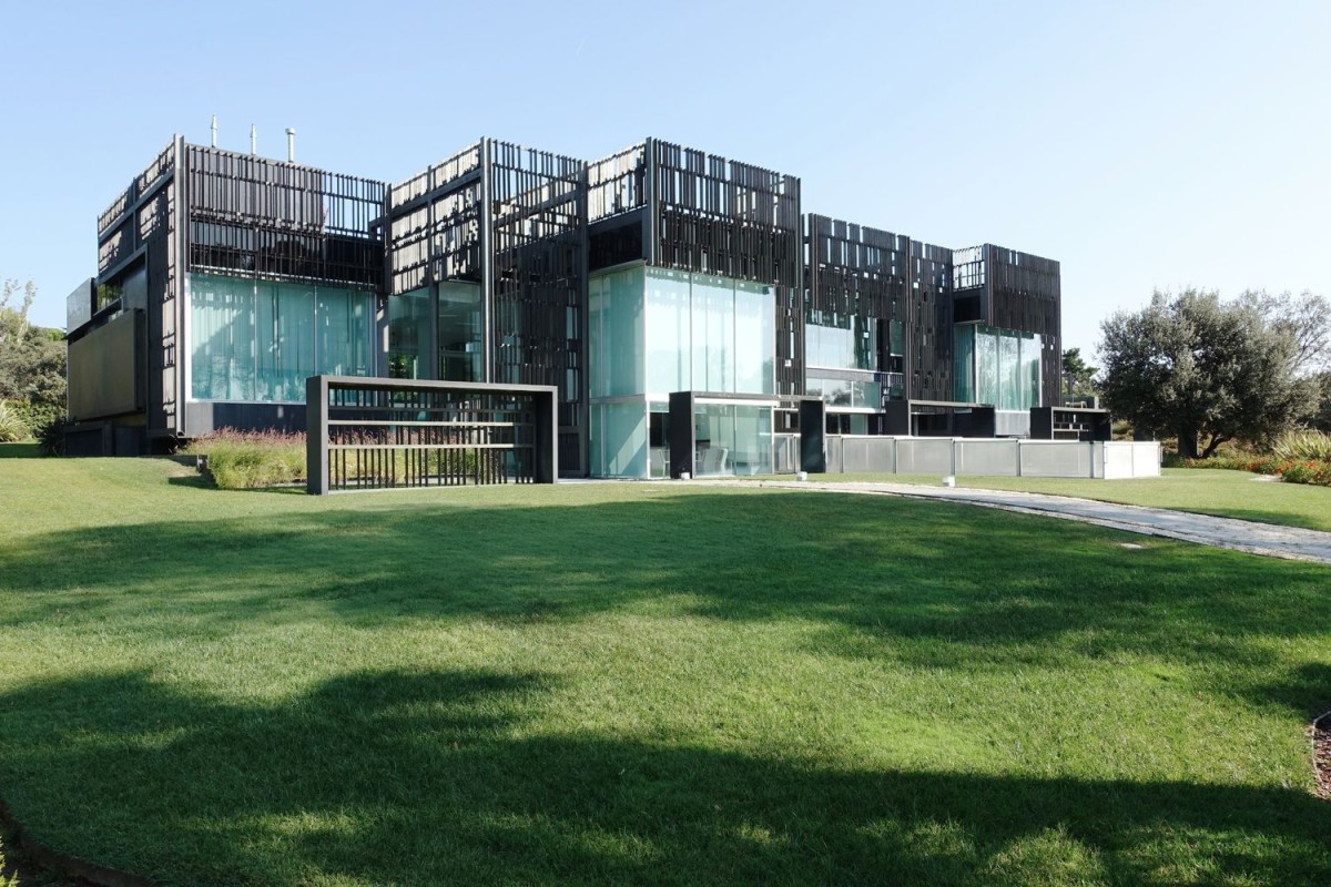 Chalet de 2.227 m2, nueve habitaciones y 12 baños. Precio: 10,9 millones Un recorrido por las urbanizaciones más lujosas en Madrid