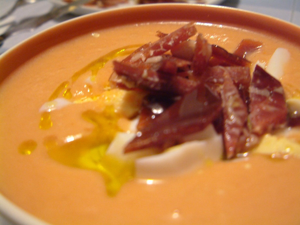 Salmorejo, не gazpacho / xurde/Flickr
