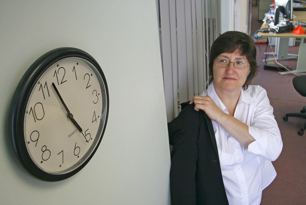 La dernière législation du travail espagnole oblige l’enregistrement des heures de travail des employés / Alan Cleaver/Flickr