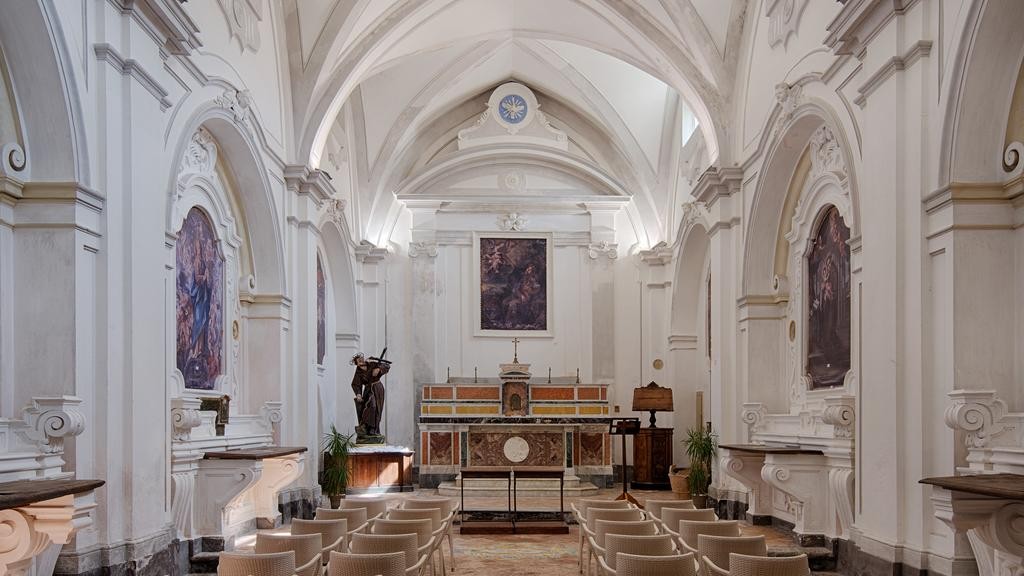 Un antiguo convento italiano reconvertido en un lujoso hotel con increíbles vistas al mar
