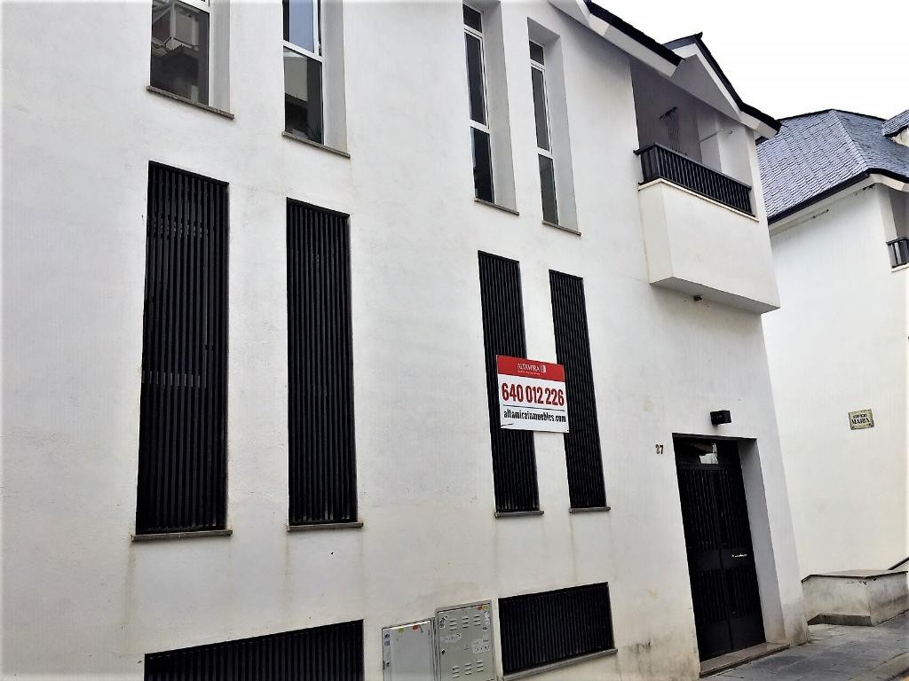 Altamira se une a las rebajas inmobiliarias con 1.700 viviendas de Sareb con descuentos de hasta un 30%