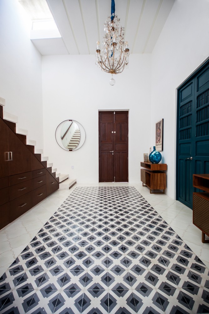 diaphanous-house-interior