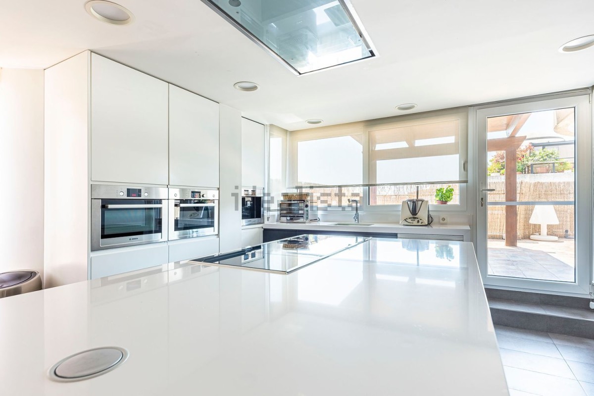 Muchos electrodomésticos y luz natural