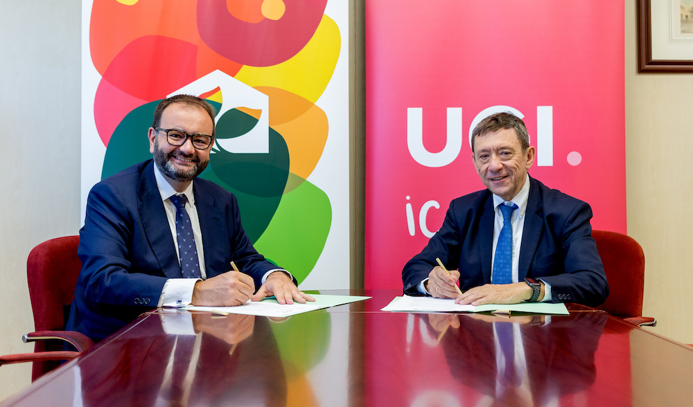 UCI y Gloval se alían para reducir la huella de CO2 del parque inmobiliario