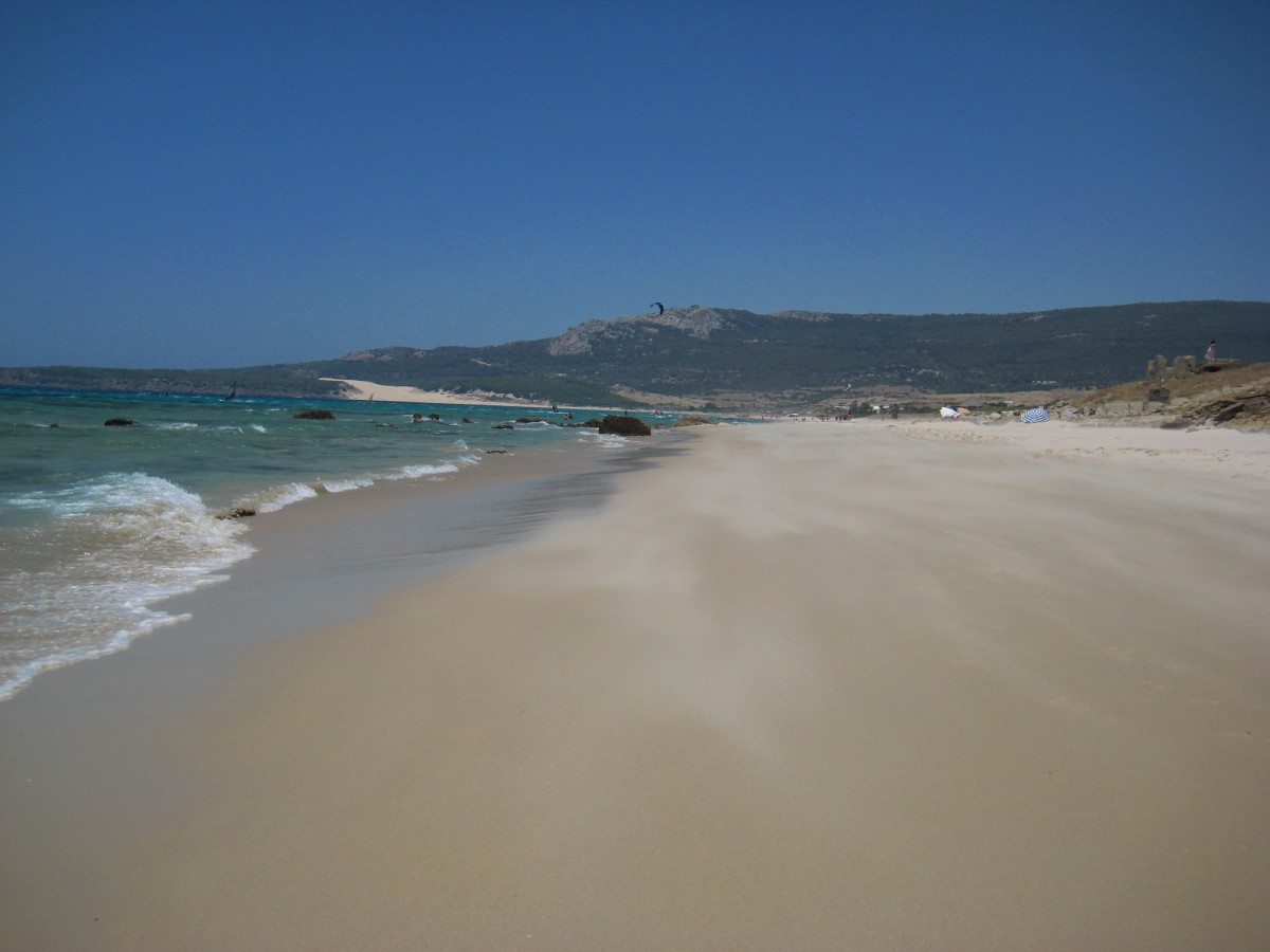 1. Playa Bolonia, Cádiz Playa Bolonia, Cádiz