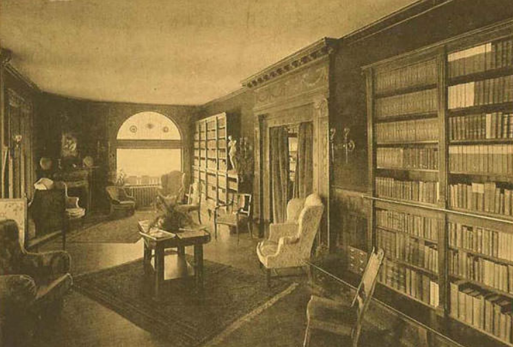 Los libros han sido trasladados a la biblioteca local