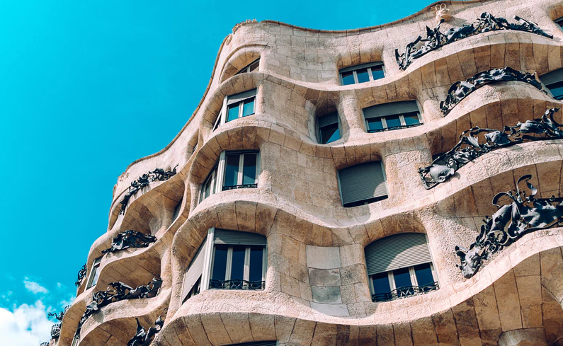 Barcelona mantiene su ‘rating’en notable y pronostica inversiones por casi 2.000 millones hasta 2022