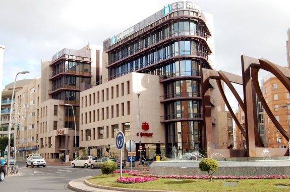 Cajamar y Haya ponen a la venta un millar de viviendas con descuentos del 60%