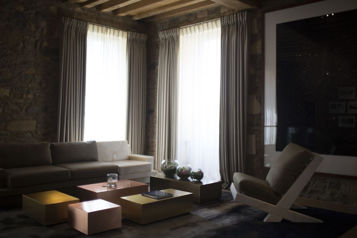 chateau-guerites-salon-hombre