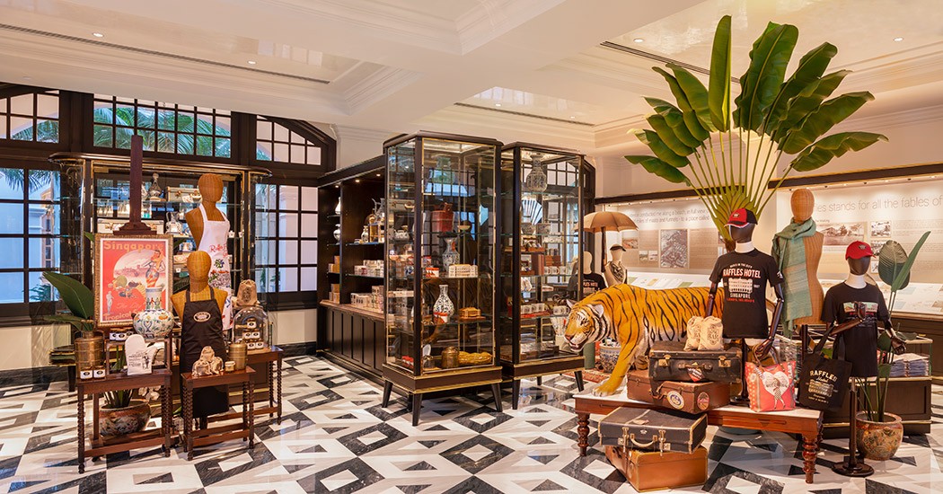 El legendario Hotel Raffles en Singapur se ha reabierto más lujoso que nunca